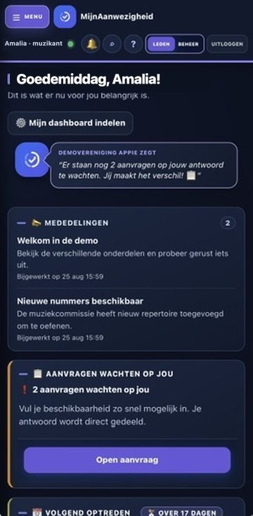 Het startscherm van de app op een telefoon: mededelingen, aanvragen die op een antwoord wachten en het eerstvolgende optreden.